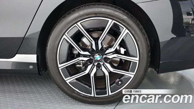 BMW 7-Series 740i xDrive M Sport