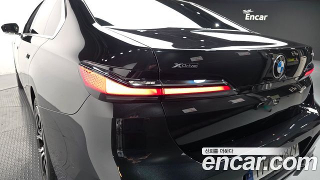 BMW 7-Series 740i xDrive M Sport