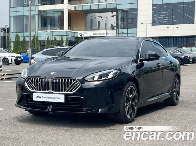BMW 2-Series 220 M Sport Design