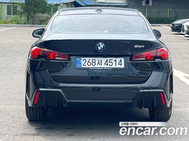 BMW 2-Series 220 M Sport Design