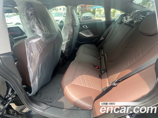 BMW 2-Series 220 M Sport Design
