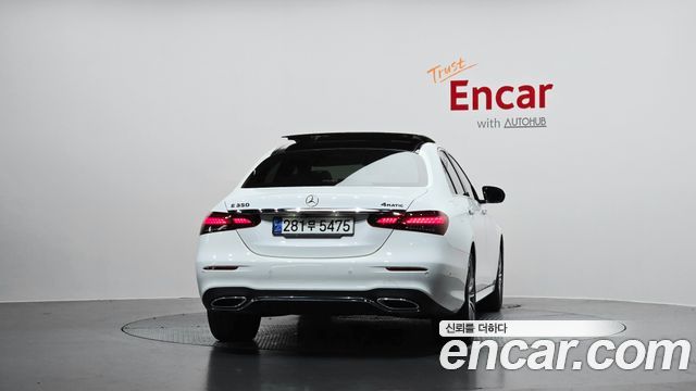 Mercedes-Benz E-Class E350 4MATIC AMG Line
