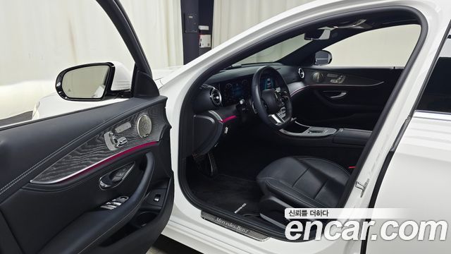 Mercedes-Benz E-Class E350 4MATIC AMG Line