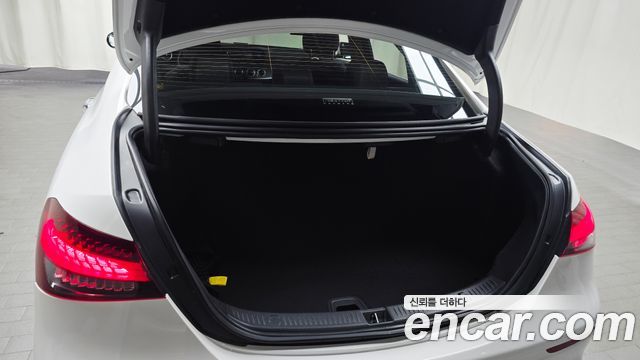 Mercedes-Benz E-Class E350 4MATIC AMG Line
