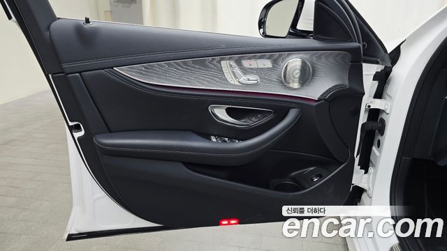 Mercedes-Benz E-Class E350 4MATIC AMG Line