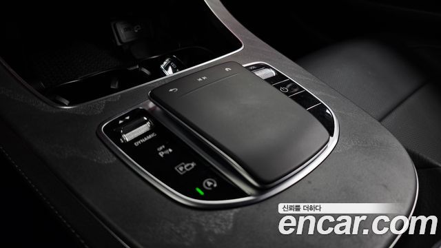Mercedes-Benz E-Class E350 4MATIC AMG Line