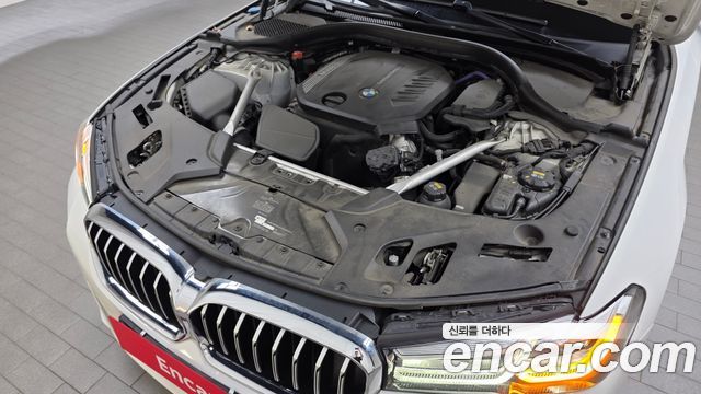 BMW 5-Series 523d M Sport