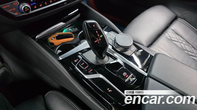BMW 5-Series 523d M Sport