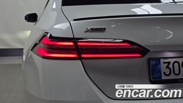 BMW 5-Series 530i xDrive M Sport Pro Special Edition