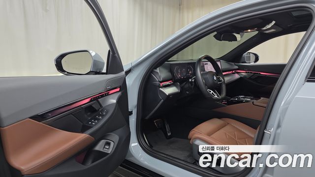 BMW 5-Series 530i xDrive M Sport