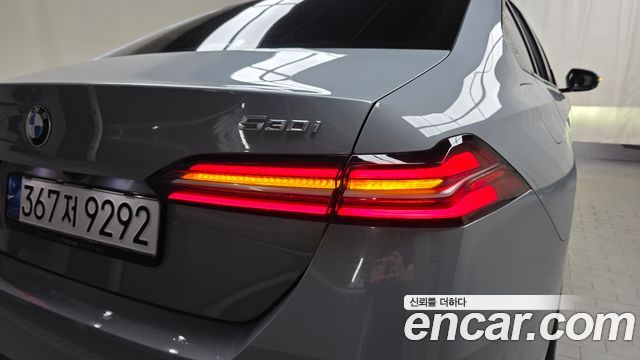 BMW 5-Series 530i xDrive M Sport