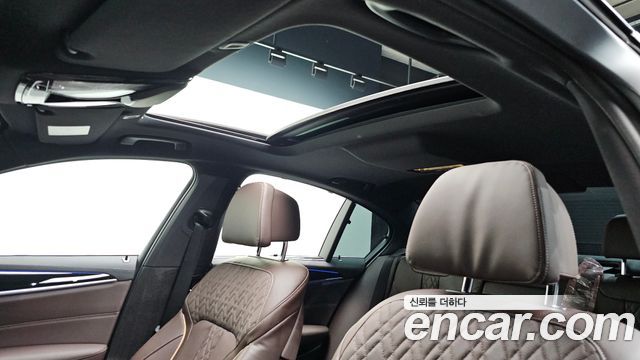 BMW 5-Series 530i M Sport Package
