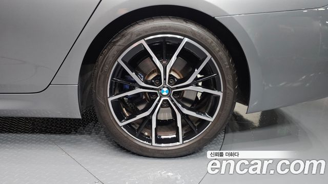 BMW 5-Series 530i M Sport Package