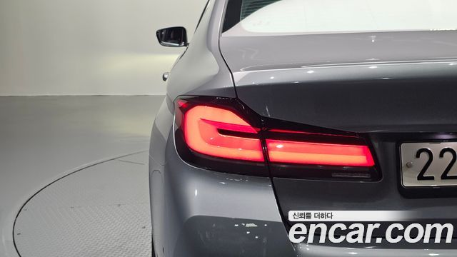 BMW 5-Series 530i M Sport Package