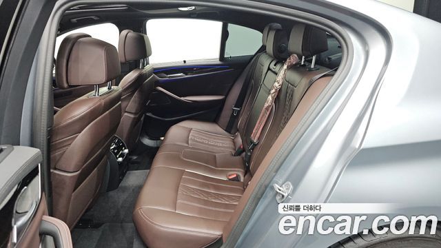 BMW 5-Series 530i M Sport Package
