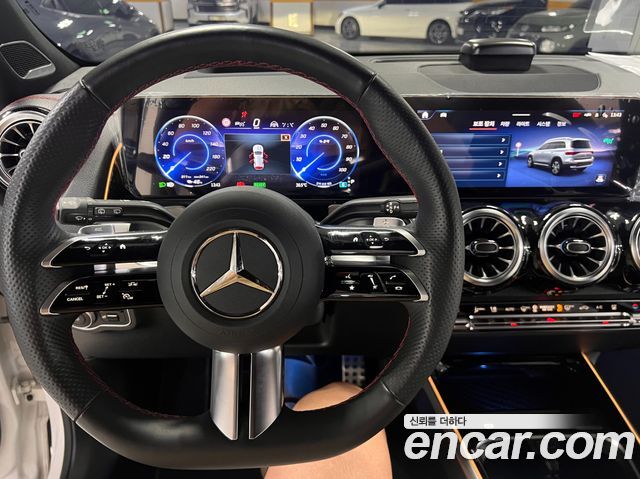 Mercedes-Benz EQB EQB300 4MATIC AMG Line