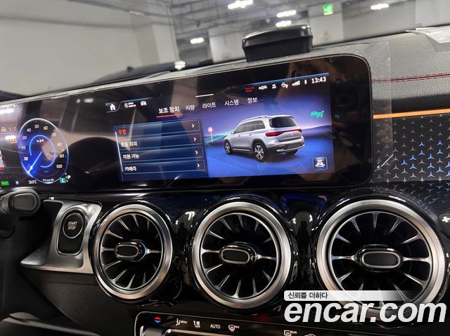 Mercedes-Benz EQB EQB300 4MATIC AMG Line