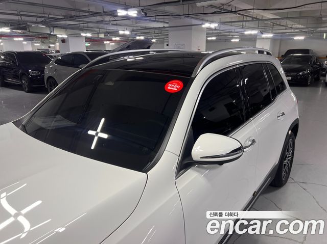 Mercedes-Benz EQB EQB300 4MATIC AMG Line