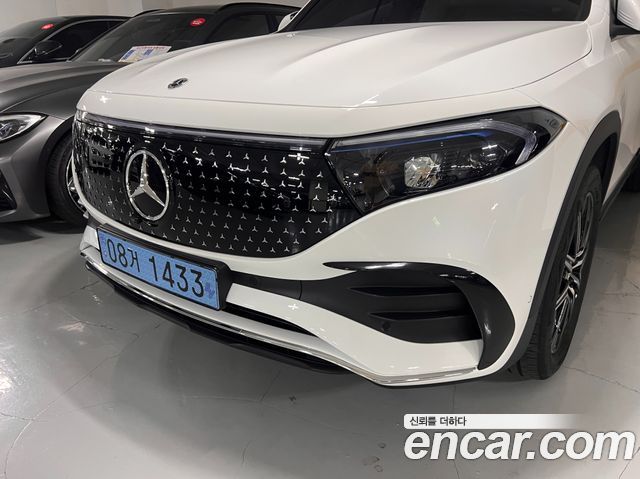 Mercedes-Benz EQB EQB300 4MATIC AMG Line