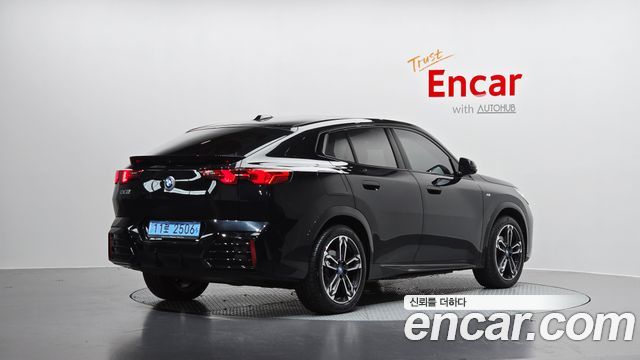 BMW iX2 eDrive 20 M Sport