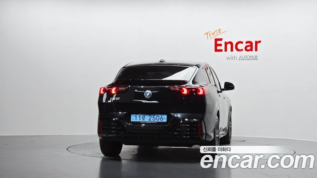 BMW iX2 eDrive 20 M Sport
