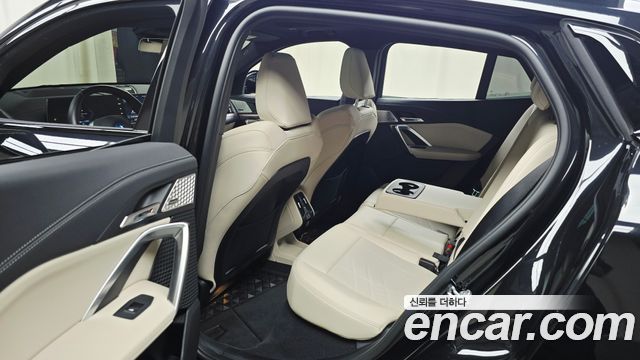 BMW iX2 eDrive 20 M Sport