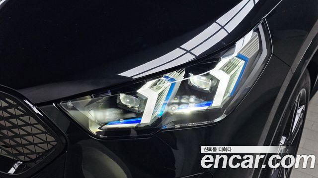 BMW iX2 eDrive 20 M Sport