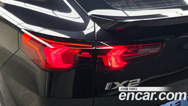 BMW iX2 eDrive 20 M Sport