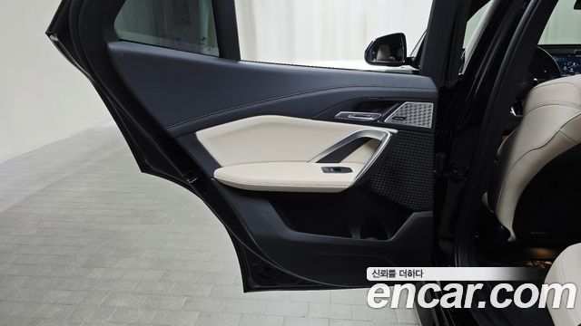 BMW iX2 eDrive 20 M Sport
