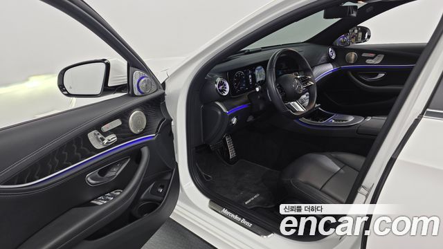Mercedes-Benz E-Class E220d 4MATIC AMG Line