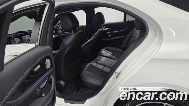 Mercedes-Benz E-Class E220d 4MATIC AMG Line