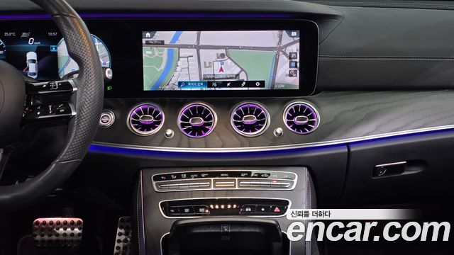 Mercedes-Benz E-Class E220d 4MATIC AMG Line