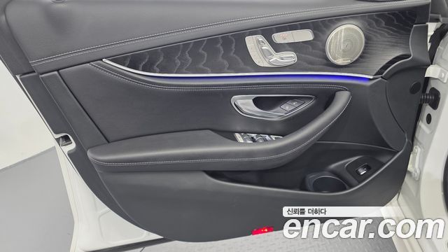 Mercedes-Benz E-Class E220d 4MATIC AMG Line