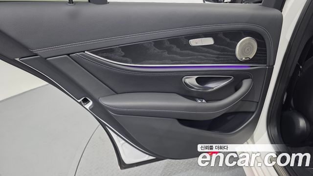 Mercedes-Benz E-Class E220d 4MATIC AMG Line