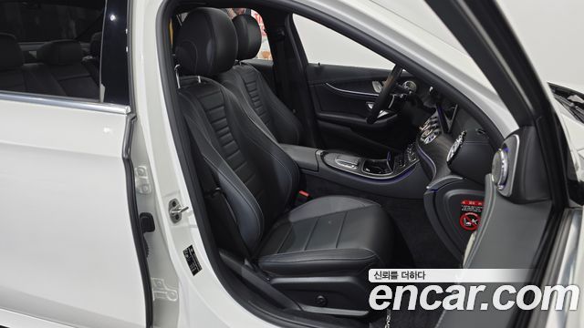 Mercedes-Benz E-Class E220d 4MATIC AMG Line