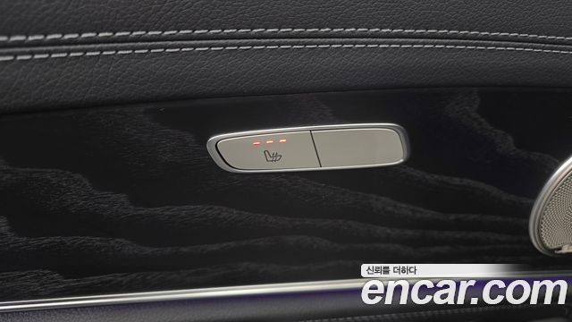 Mercedes-Benz E-Class E220d 4MATIC AMG Line