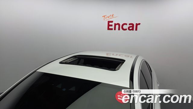 Mercedes-Benz E-Class E220d 4MATIC AMG Line