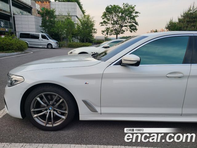 BMW 5-Series 520d xDrive M Sport Package Plus