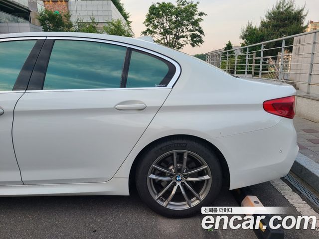 BMW 5-Series 520d xDrive M Sport Package Plus