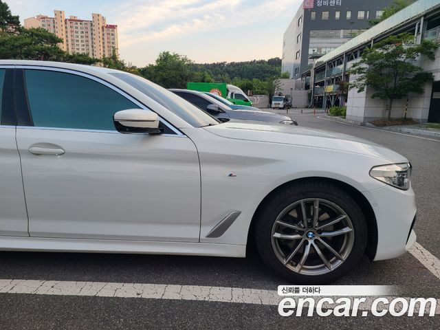 BMW 5-Series 520d xDrive M Sport Package Plus