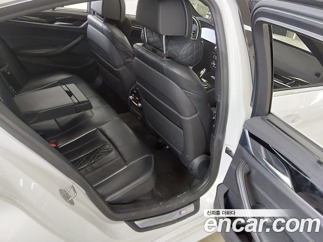 BMW 5-Series 520d xDrive M Sport Package Plus