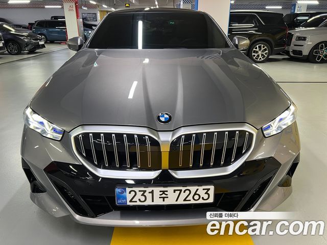 BMW 5-Series 530i xDrive M Sport