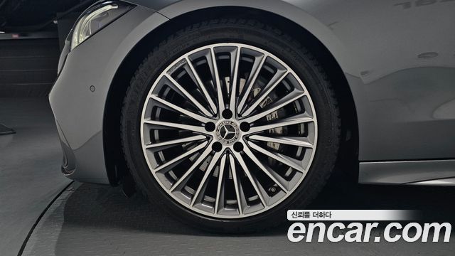 Mercedes-Benz C-Class C300 4MATIC AMG Line