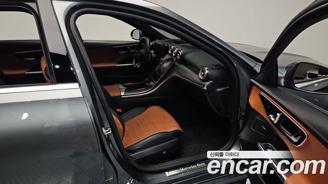 Mercedes-Benz C-Class C300 4MATIC AMG Line