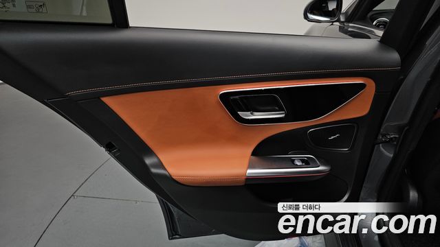 Mercedes-Benz C-Class C300 4MATIC AMG Line