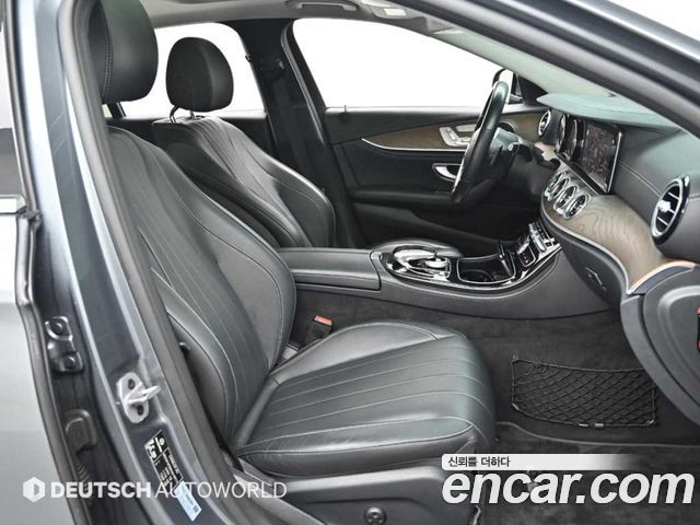 Mercedes-Benz E-Class E220d 4MATIC Exclusive