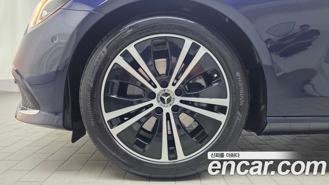 Mercedes-Benz E-Class E250 Avantgarde