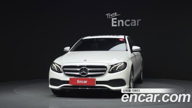 Mercedes-Benz E-Class E200 Avantgarde