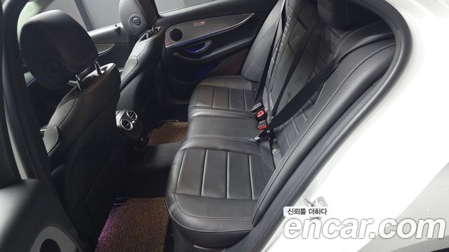 Mercedes-Benz E-Class E200 Avantgarde