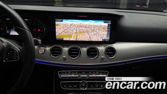 Mercedes-Benz E-Class E200 Avantgarde